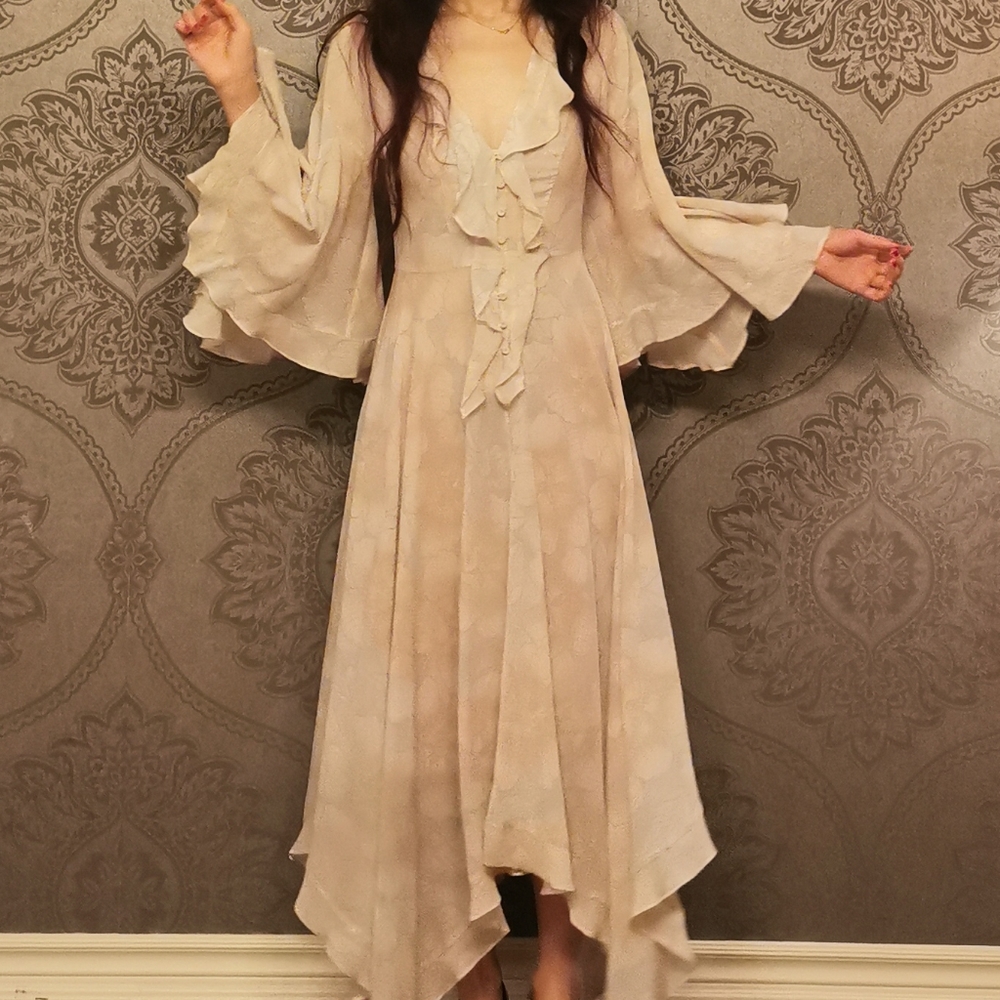 NWOT BCBG MaxAzria silk blend dress